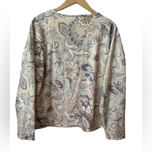 Noracora Top - Asymmetrical Neck Buttoned Floral Casual Long Sleeved Top - Large - Picture 2 of 9